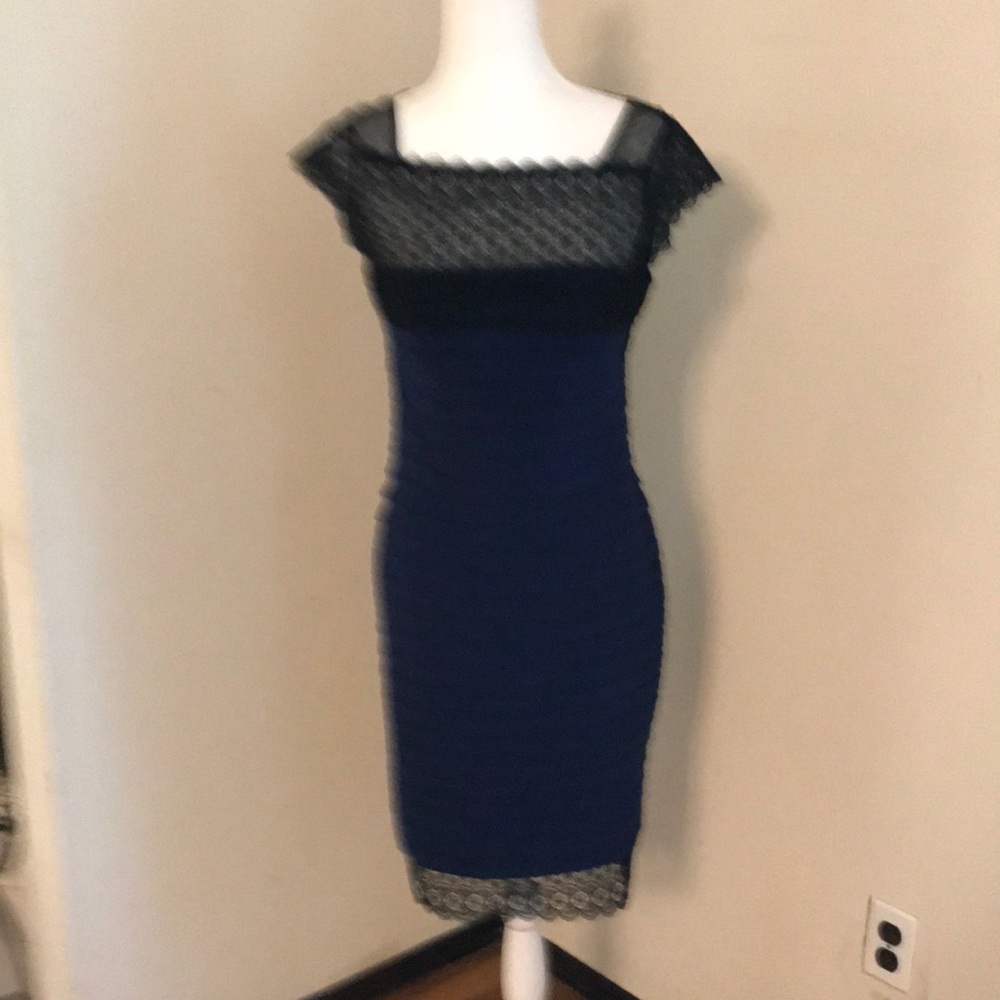ADRIANNA PAPELL dress